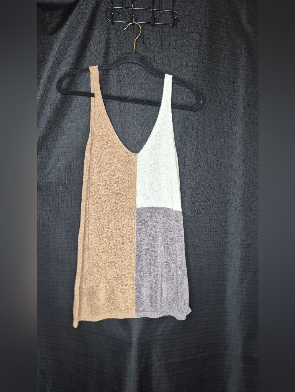 Colorblock Knit Tank Top - Taupe, Cream & Gray